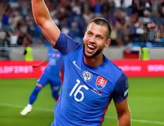 28圈-穆雷赛事官方发布绝杀新规，德国队争议不断！的简单介绍