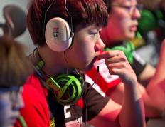 28圈-包含Karsa新星突破纪录表现惊艳，SKT未来可期！的词条